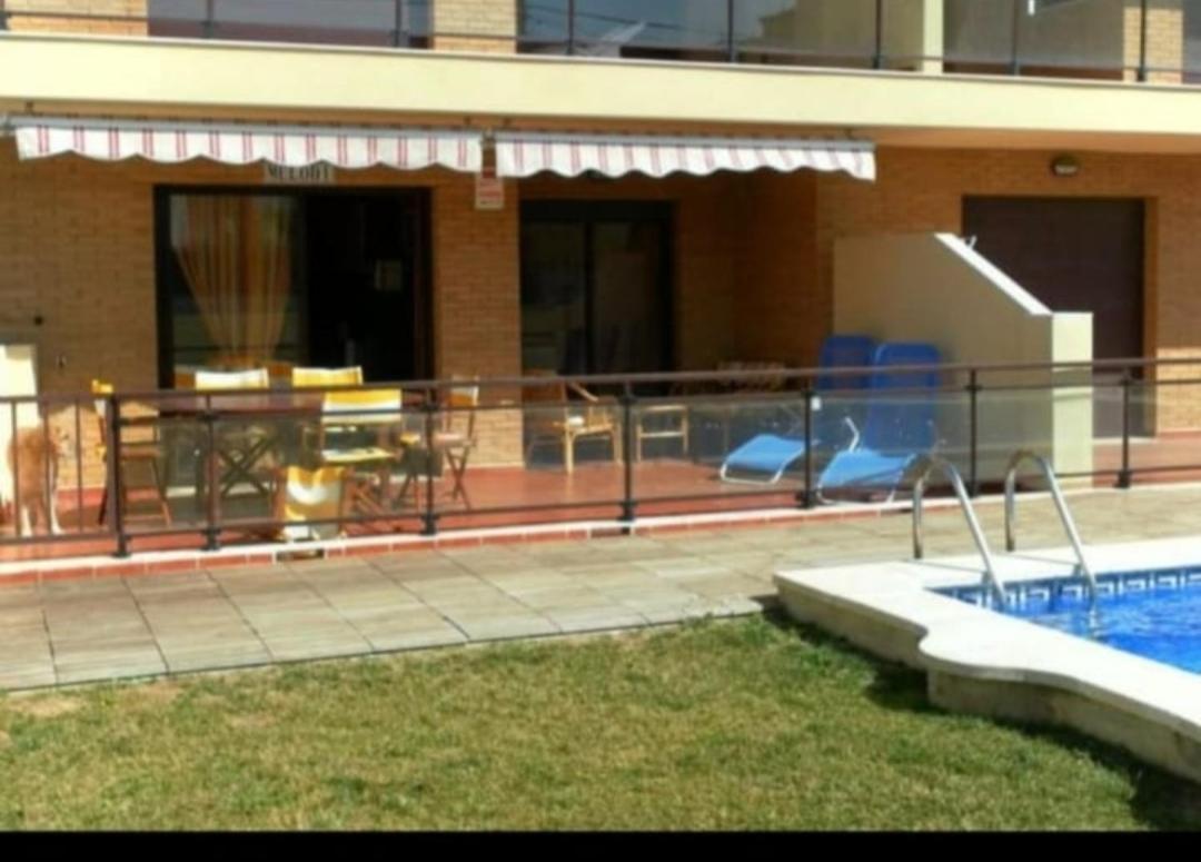 Apartamento Con Terraza Y Acceso Directo A La Piscina Y A 50 M De La Playa Miami Playa Zimmer foto